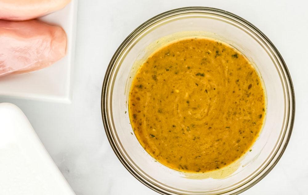 Приготовление маринада для курицы Горчица и медовый соус
