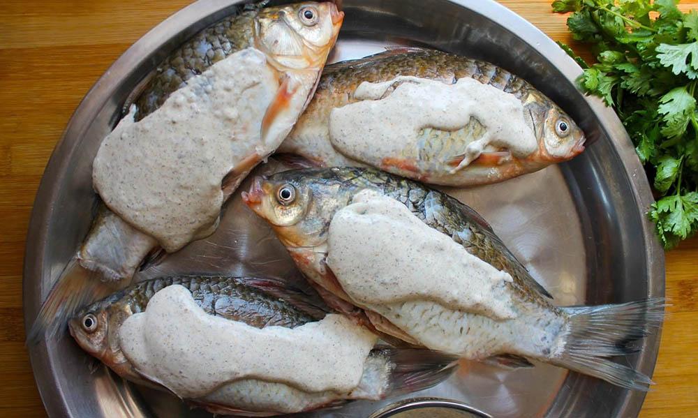 Маринование карасей в сметанном соусе Караси и сметана
