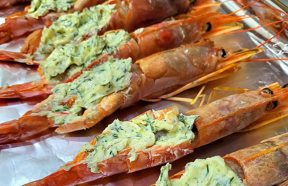 Лангустины с начинкой