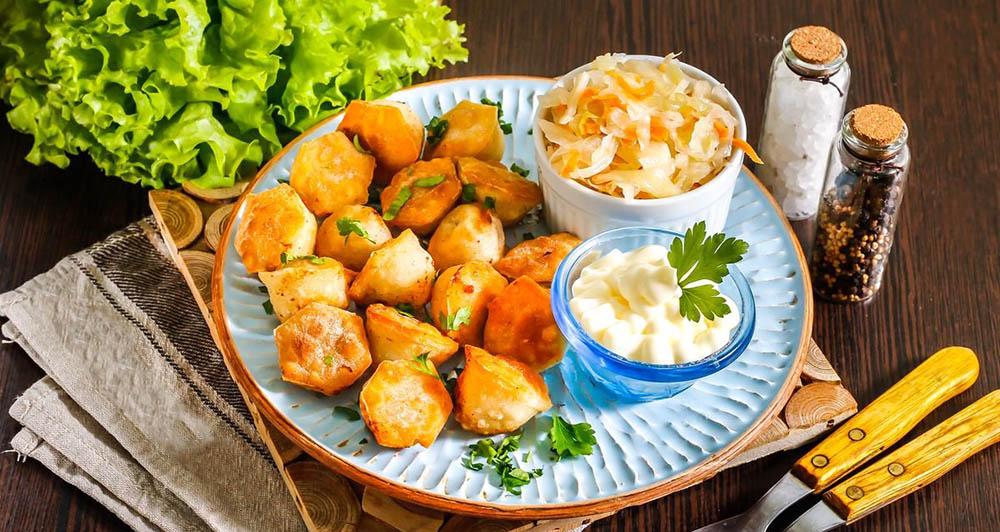 Пельмени со сметаной и горчицей